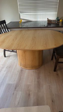 Table with storage in base