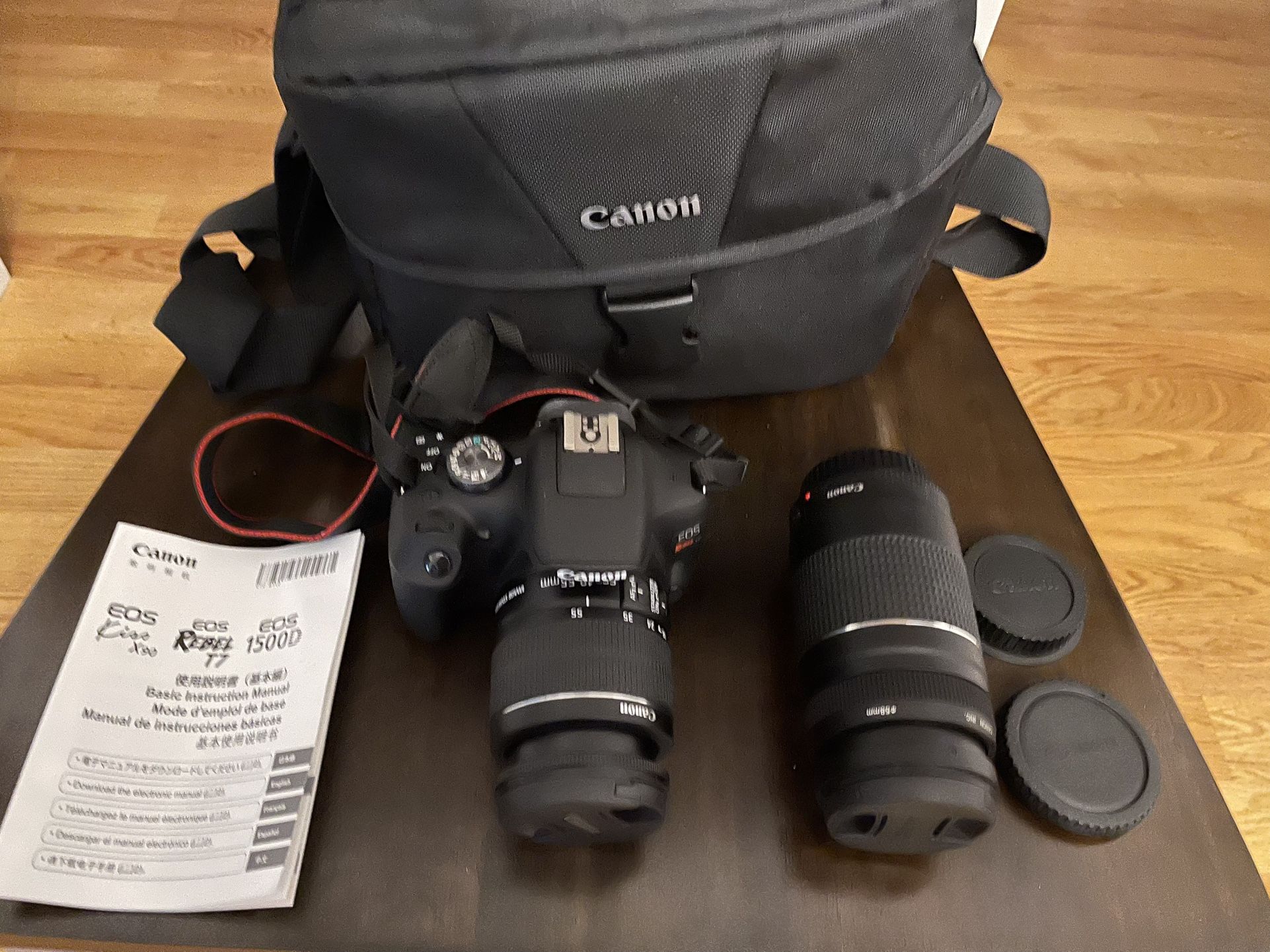 Canon T7 EOS 1500D camera