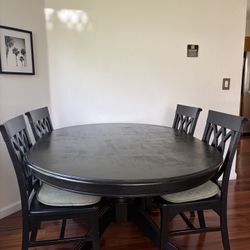 High Quality Table (with 6 chairs)