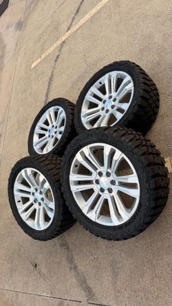 22” Denalis on 33x12.50R22 MT Tires 80-90% life