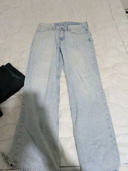 LIGHT BLUE HNM JEANS