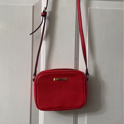 Latem Red purse 