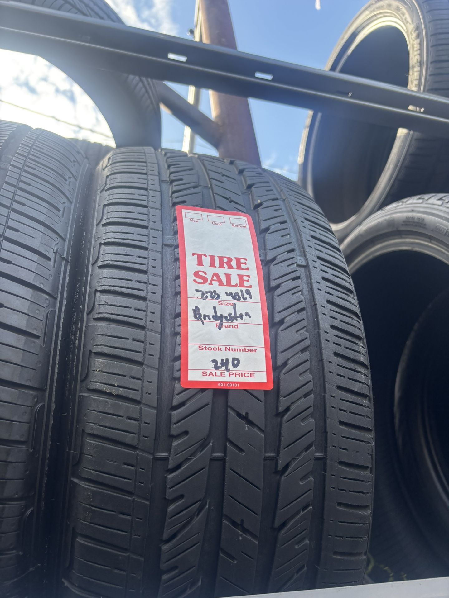(4)225/40/19 Bridgestone