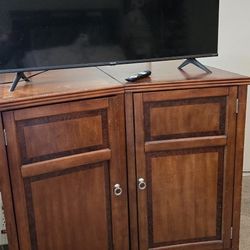 Free furniture & TV 📺 