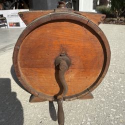 ANTIQUE WOOD AND METAL TABLE TOP HAND CRANK BUTTER CHURN 15”x15”