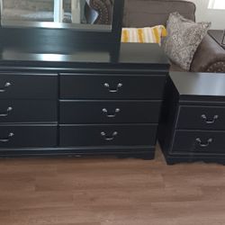 Dresser With Mirror And Small Dresser Combo 