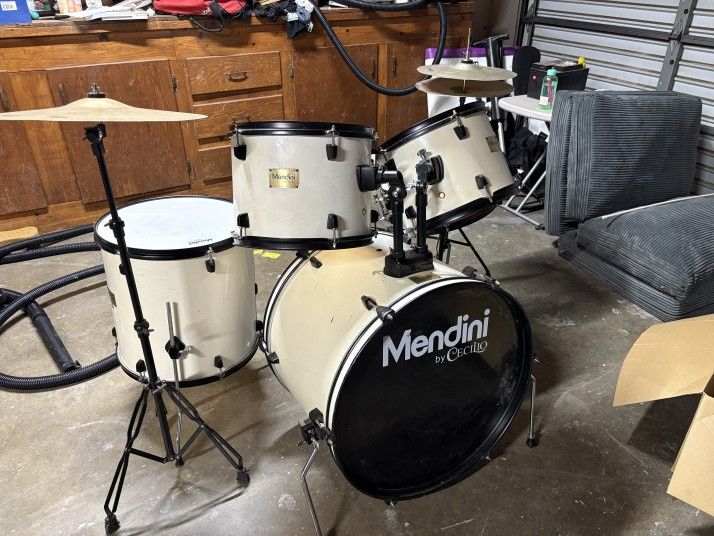  Drum Set- Mendini by  Cecilio 