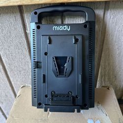 Miady 2CH Quick Battery Charger & AC Adapter BP-2CH