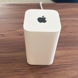 Apple AirPort Extreme Base Station - 6th Gen 