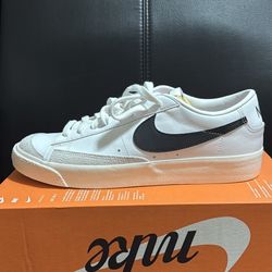 Nike Blazer Low ’77 Vintage – White/Black – Men’s Size 10 – Brand New With Box