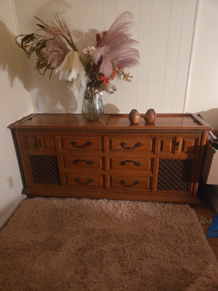 Vintage stereo system