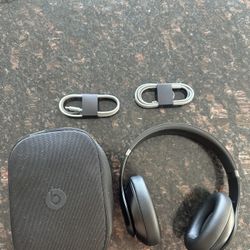 Beats Studio Pro Black