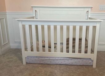 White crib