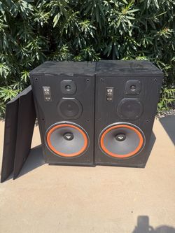 Cerwin Vega vs 150
