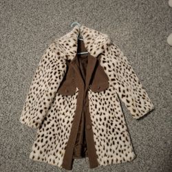 Warm Faux Fur Leopard-Style Coat – Excellent Condition 4-5 T