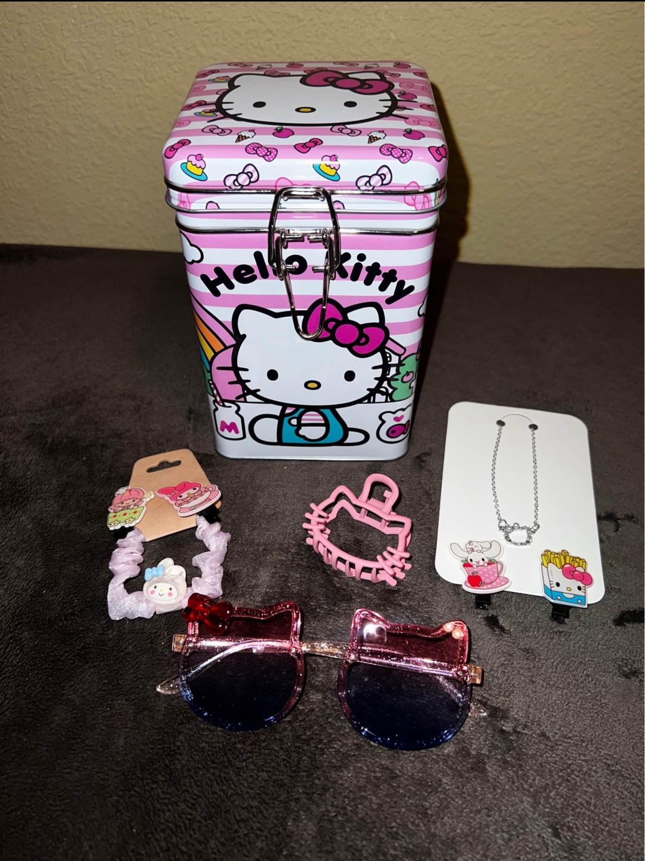 Hello Kitty
