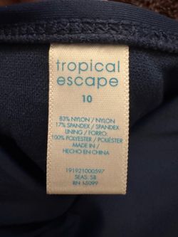 Women’s bathing suit