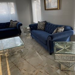 Living Room Furniture In Stock For Fast Delivery 