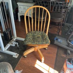 Nice Oak Swivel Rocking Desk Chair
