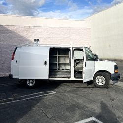 2017 Chevrolet Express 2500