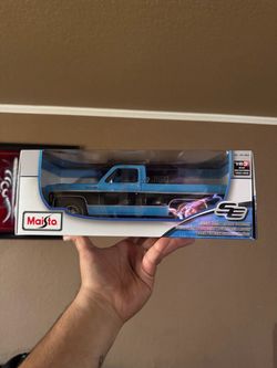 Maisto Special Edition 1:18 Die-Cast Pickup Truck