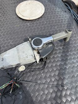 Yamaha outboard shifter
