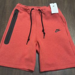 Nike Sportswear Tech Fleece Shorts Red
