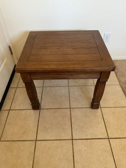Lane End Table