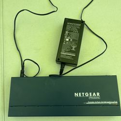 NETGEAR ProSafe FS116P 16 Port 10/100 PoE Ethernet Switch w/ Power Adapter