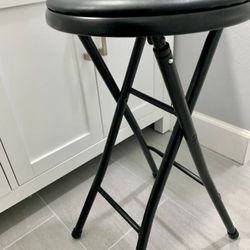 MAINSTAYS Stool Folding Metal Black **USED**