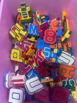 Letter and Number Transformer Robot Toy Set