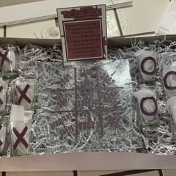 Tic Tac Toe Shot Glasses Set