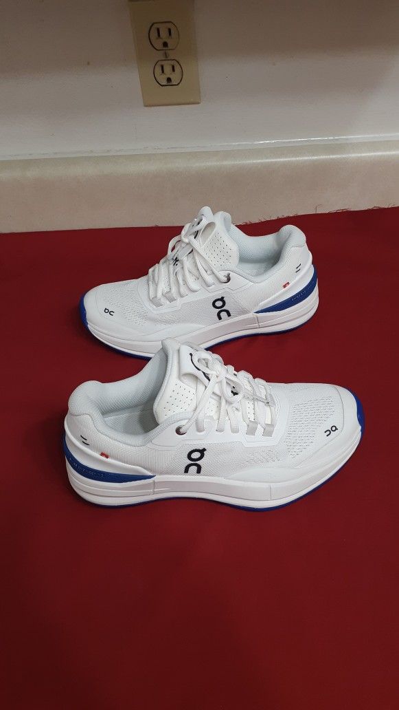 On Cloud Roger Women's Shoes Size 7