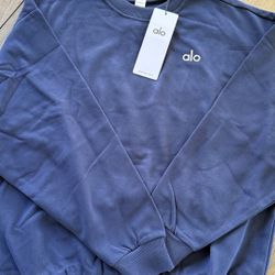 Alo Yoga Sweater 