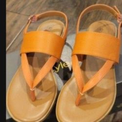 Sandals Macy's Size 7 Papaya