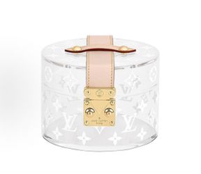 LOUIS VUITTON SCOTT, letter print, Trunk S lock emblem, acrylic, cylinder - shaped makeup bag/handbag, regular, men's style, transparent color (6)90