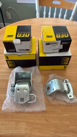 Mopar b-body hing set