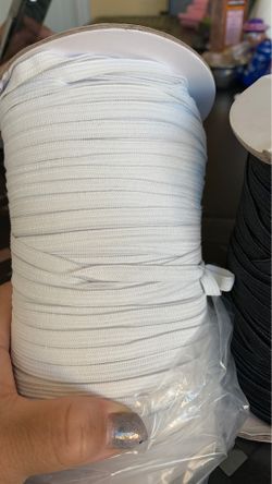 Elastic 1/4 back and white