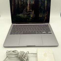 Macbook Pro M2 (18 Charge Cycles)