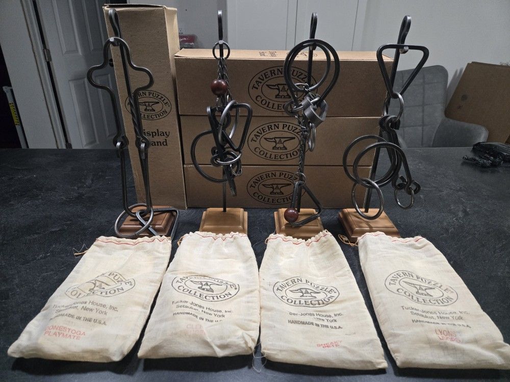 Lot Of 4 Vtg Tucker Jones Tavern Puzzles Collection 1990-92 With Bags And Stands