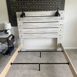 New Queen Willowton Bedframe *Hablo Espanol 