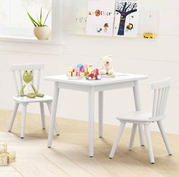 White kid table with chairs