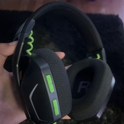 Wireless Gaming Headset Only For Pc Ps5 And PS4 