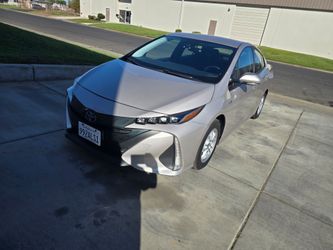2017 Toyota Prius Prime plug-in Sedan