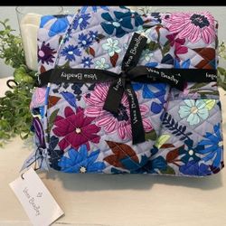 Duffle Bag w/cosmetic Bag 