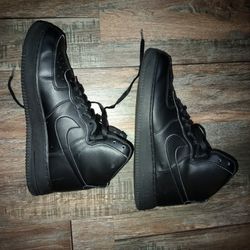 Used Black Nike Air Force 1 Size 10