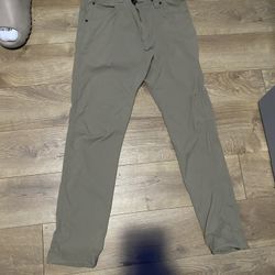 Wrangler Pants Size 32/30 Delivery Obo