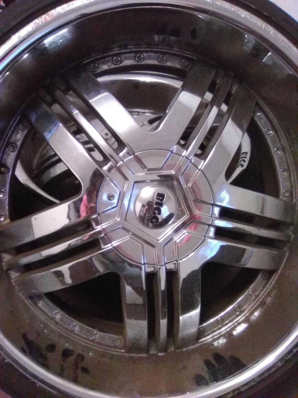 BIGG WHEELS 22' RIMS W/ TIRES!