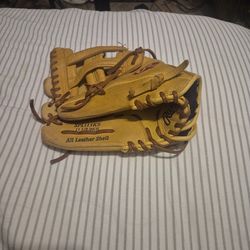 Left Handed Baseball Glove