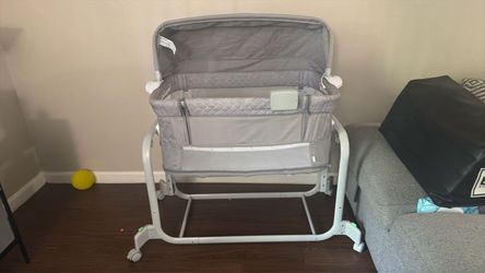 Baby bassinet (ingenuity)